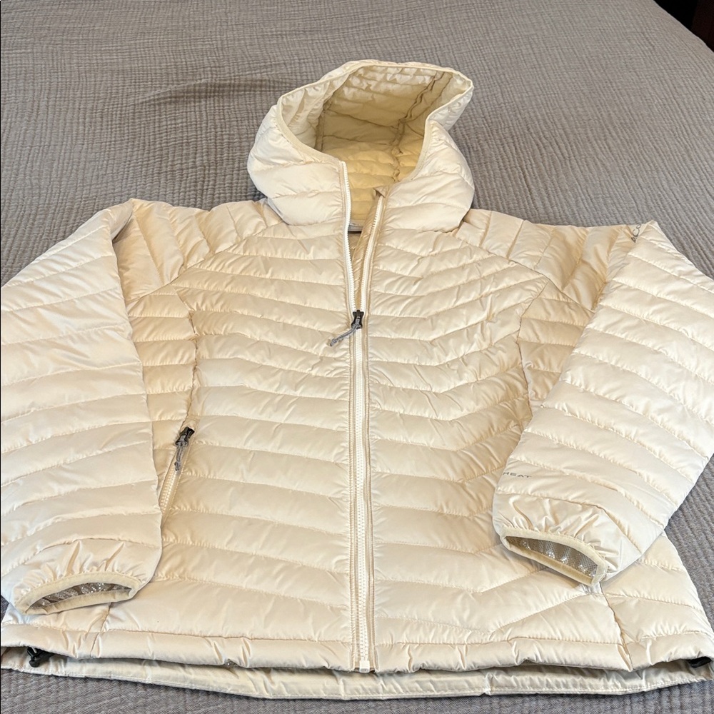 Columbia Women's Cream Puffer Jacket